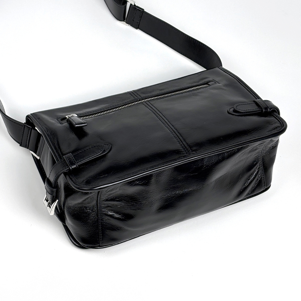 PRADA Bag - Picture 2 of 8
